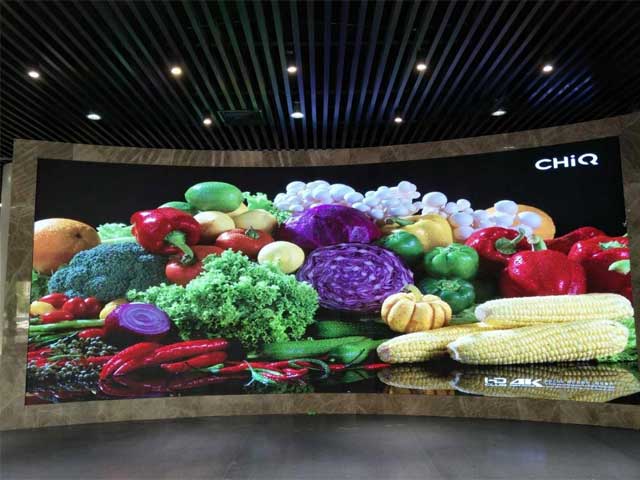 a p1.875 indoor curved led display with a total area of 50㎡