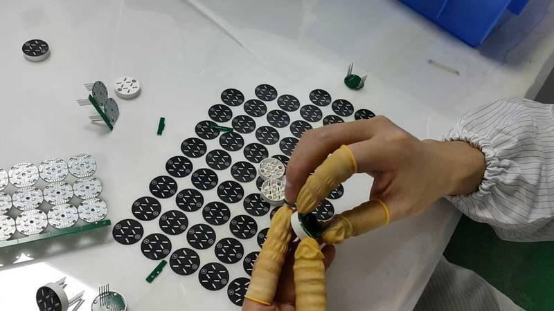 assemble the cover and pcb.jpg