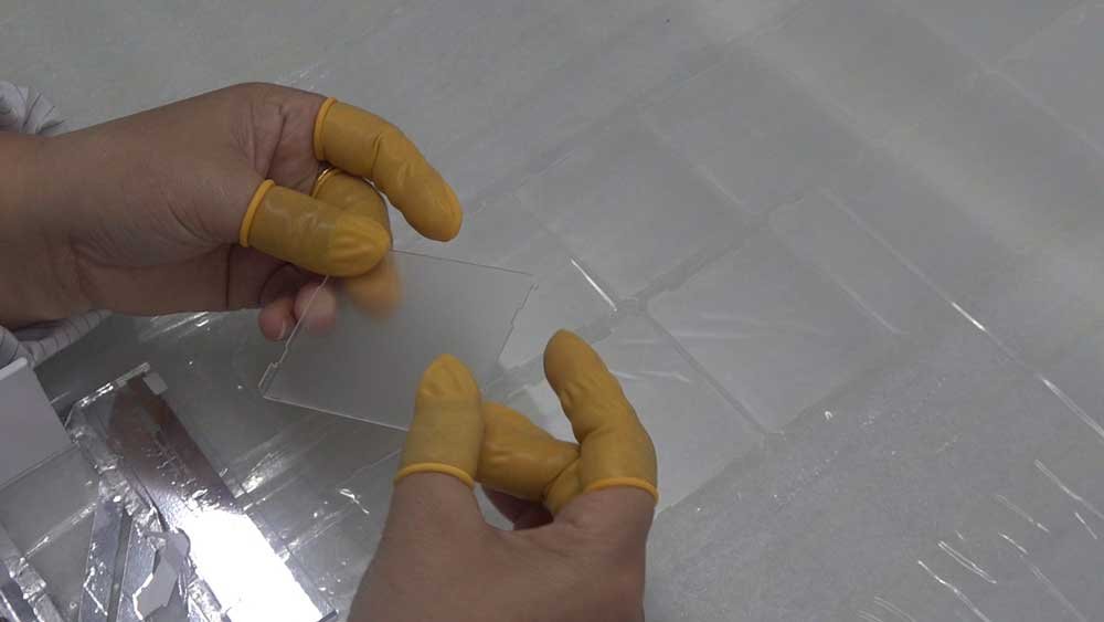 injection molding light guide plate.jpg