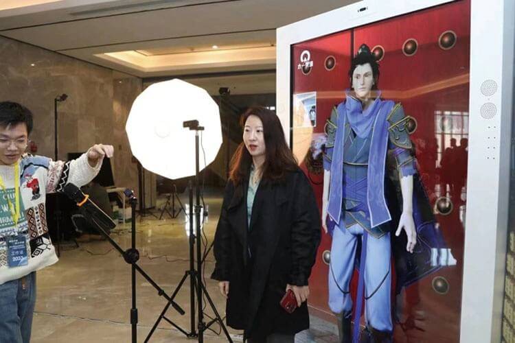 transparent lcd digital human display3